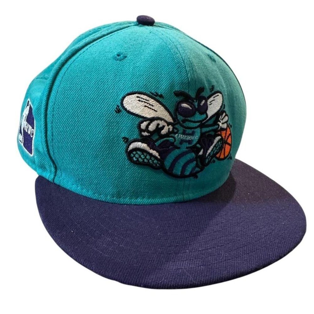 Vintage Charlotte Hornets NBA Snapback Hornet Logo //Streetwear Y2K